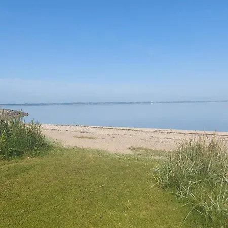 8 Person In Vinderup-by Traum * Vinderup